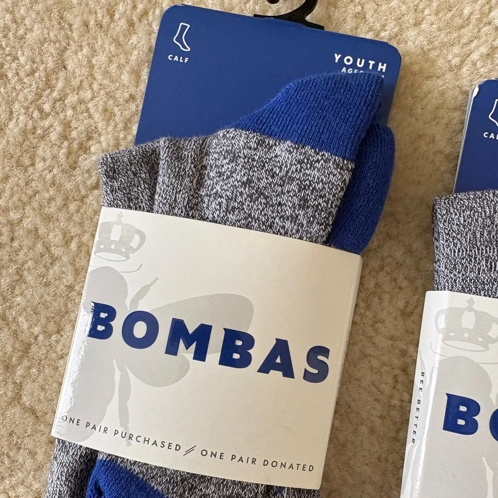 NWT 2 Pairs of Bombas Youth Originals Calf Socks.